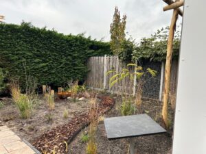 Kleine achtertuin in Almere